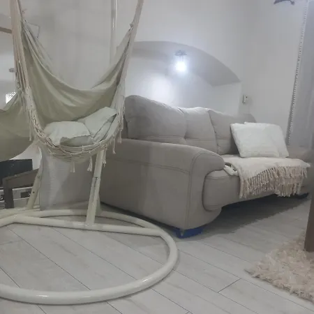 6 Apartment