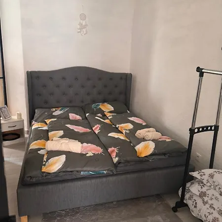 Apartment 6 *